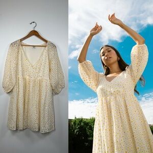 Aritzia‎ Sunday Best Bonita Daisy Floral Yellow White Dress Size Small
